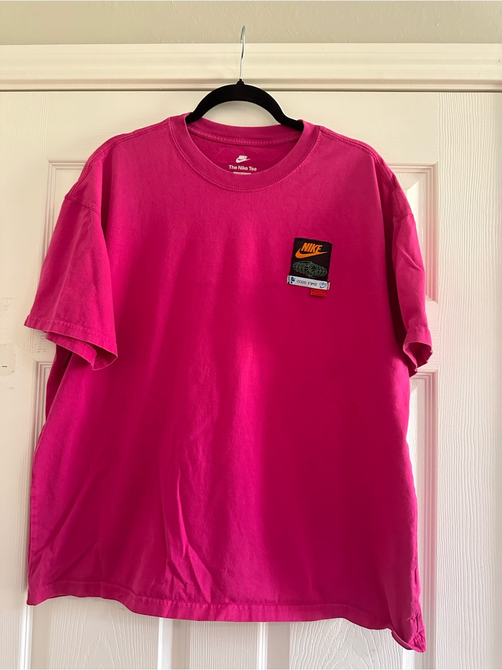 Nike Men’s Hot Pink Short-Sleeve Crewneck Tee with Chest Patch
